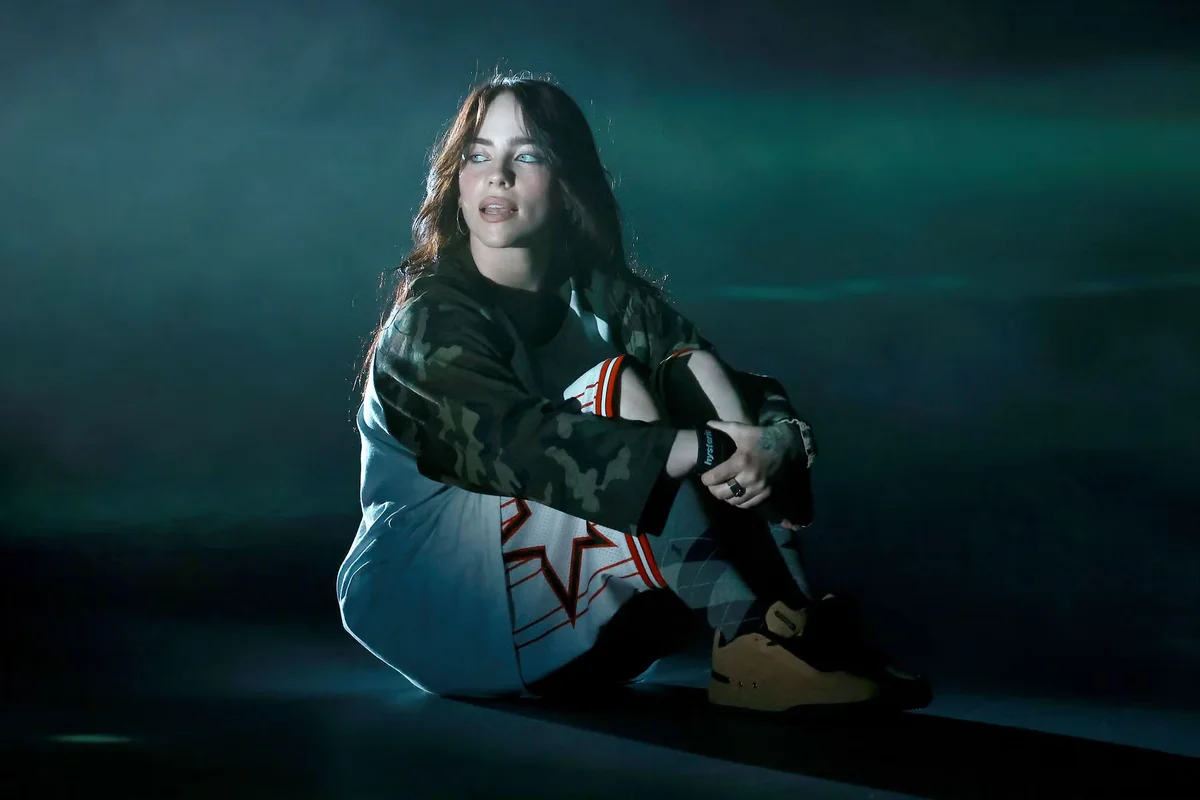 Billie Eilish - Billie Eilish Height Compared to Other Pop Stars