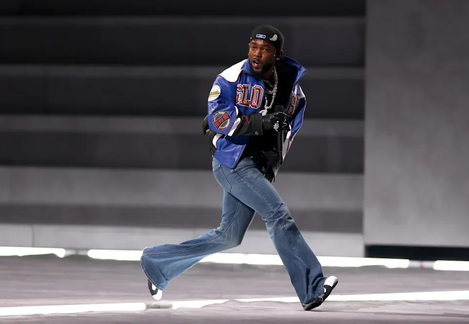 Kendrick Lamar Weight - Kendrick Lamar Latest Album and 2026 Tour: GNX and the Grand National Tour