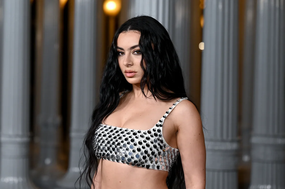 Charli Xcx Weight - Charli XCX Age