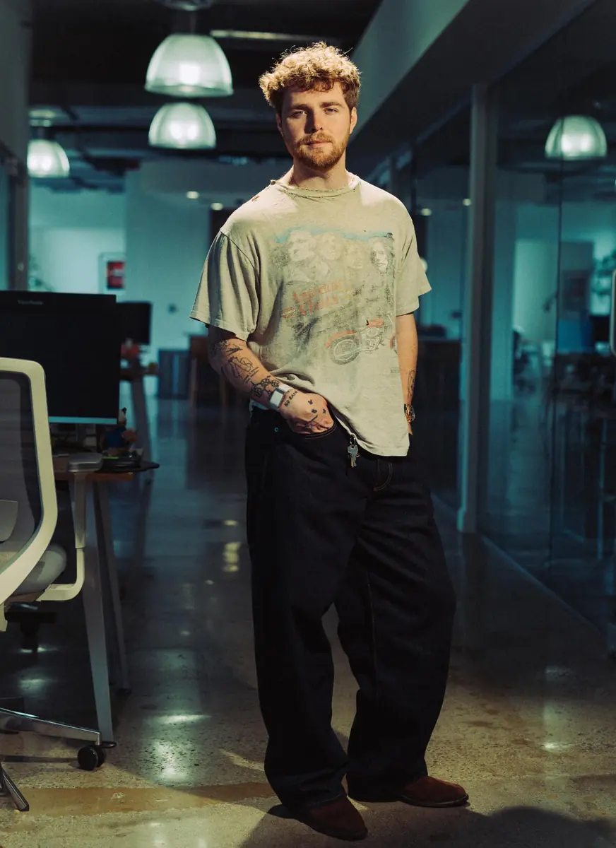 Alex Warren - Alex Warren Social Media Presence on Instagram and TikTok