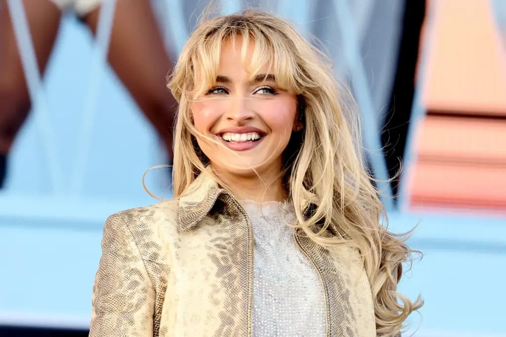 Sabrina Carpenter - Sabrina Carpenter Interesting Facts