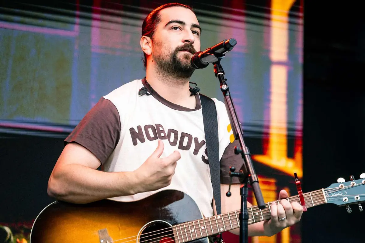 Noah Kahan - Noah Kahan Interesting Facts